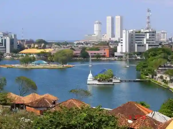 Colombo - Lake