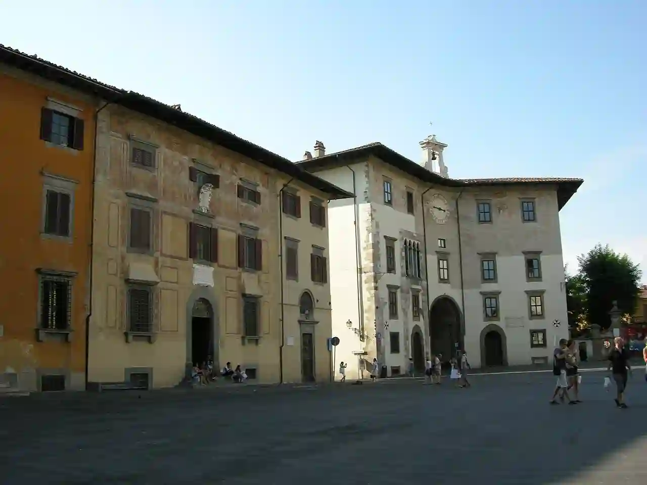 Palazzo dell'orologio 12