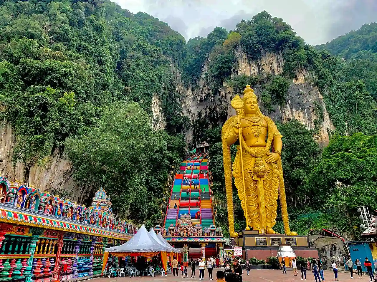 Batu Caves stairs 2022-05