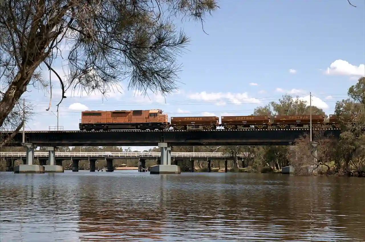 ARG train Swan River Guildford