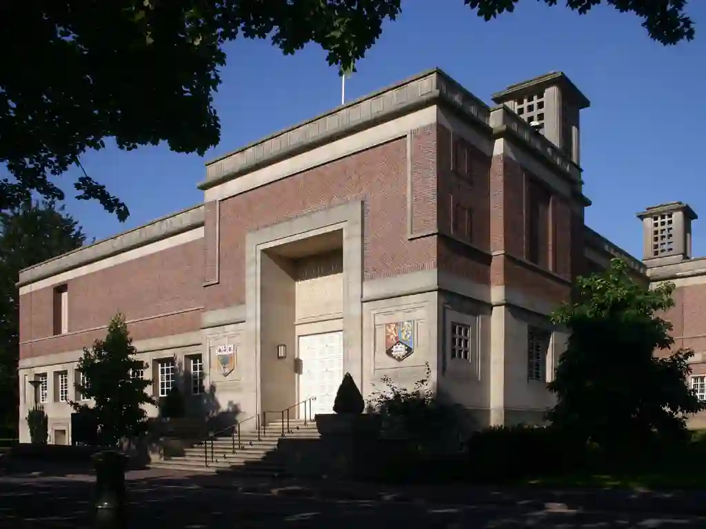 BirminghamBarberInstitute