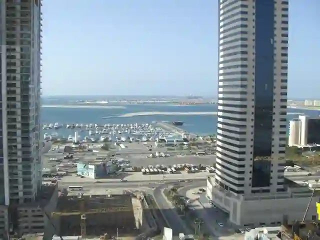 Dubai 0701-0162