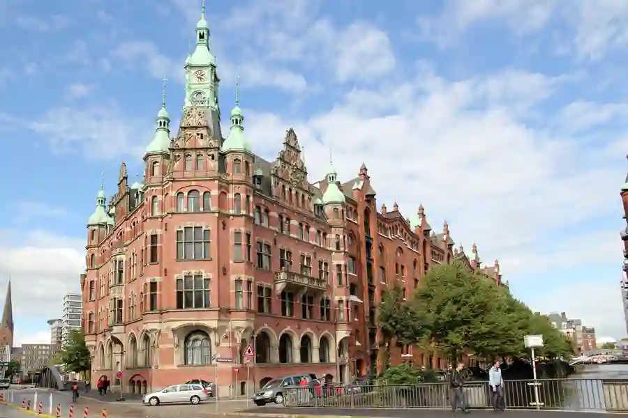 Hamburg, Feeder Logistiek Zentrale - panoramio