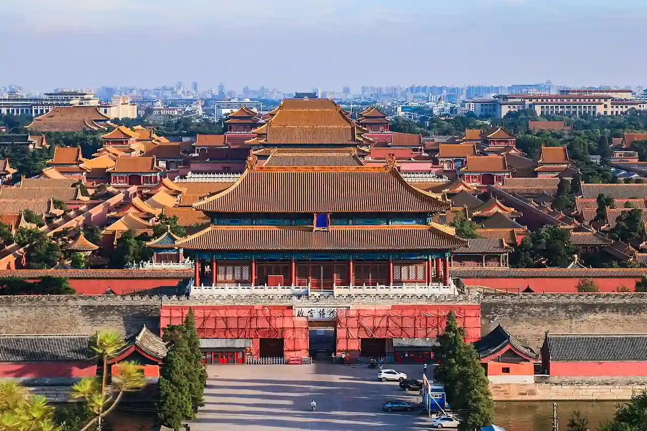 景山公园 (20315852831)- cropped