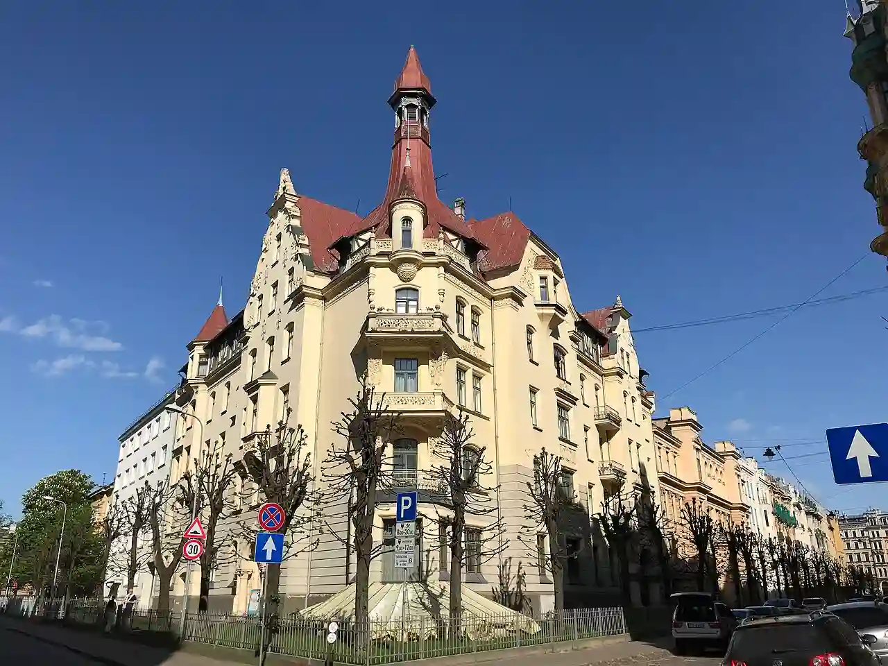 Alberta iela 12 Riga