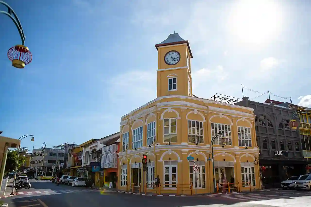 Phuket old town (52549766215)