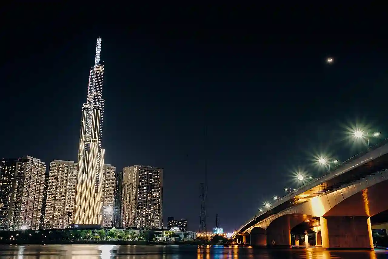 Cầu Sài Gon và Vincom Landmark 81 (46643404414)