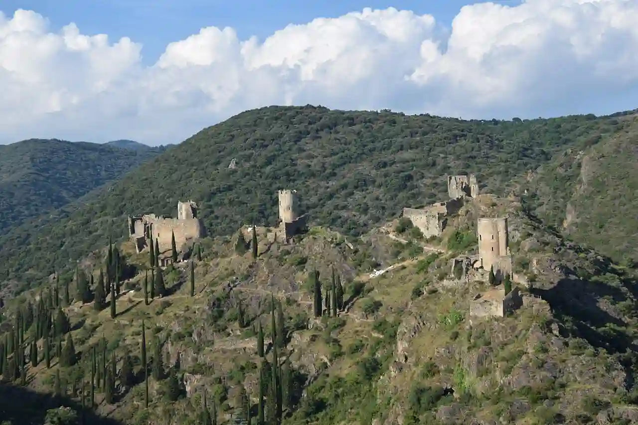 Castles of Lastours121