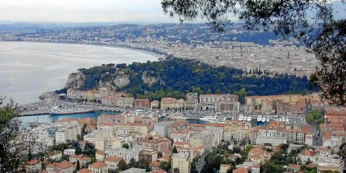 Dscn0062-nice-port-castle-hill crop 1200x600