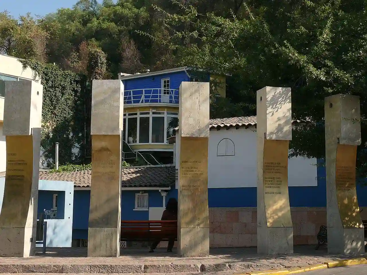 Casa de Pablo Neruda La Chascona 02