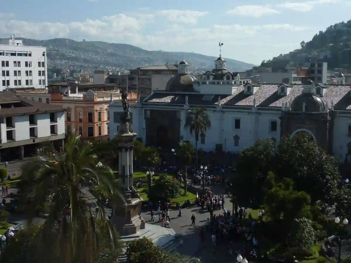 Quito-Plaza Grande-01