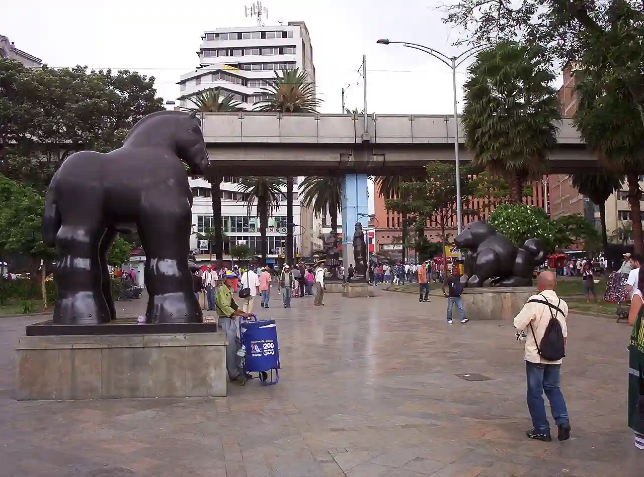 Plaza Botero4