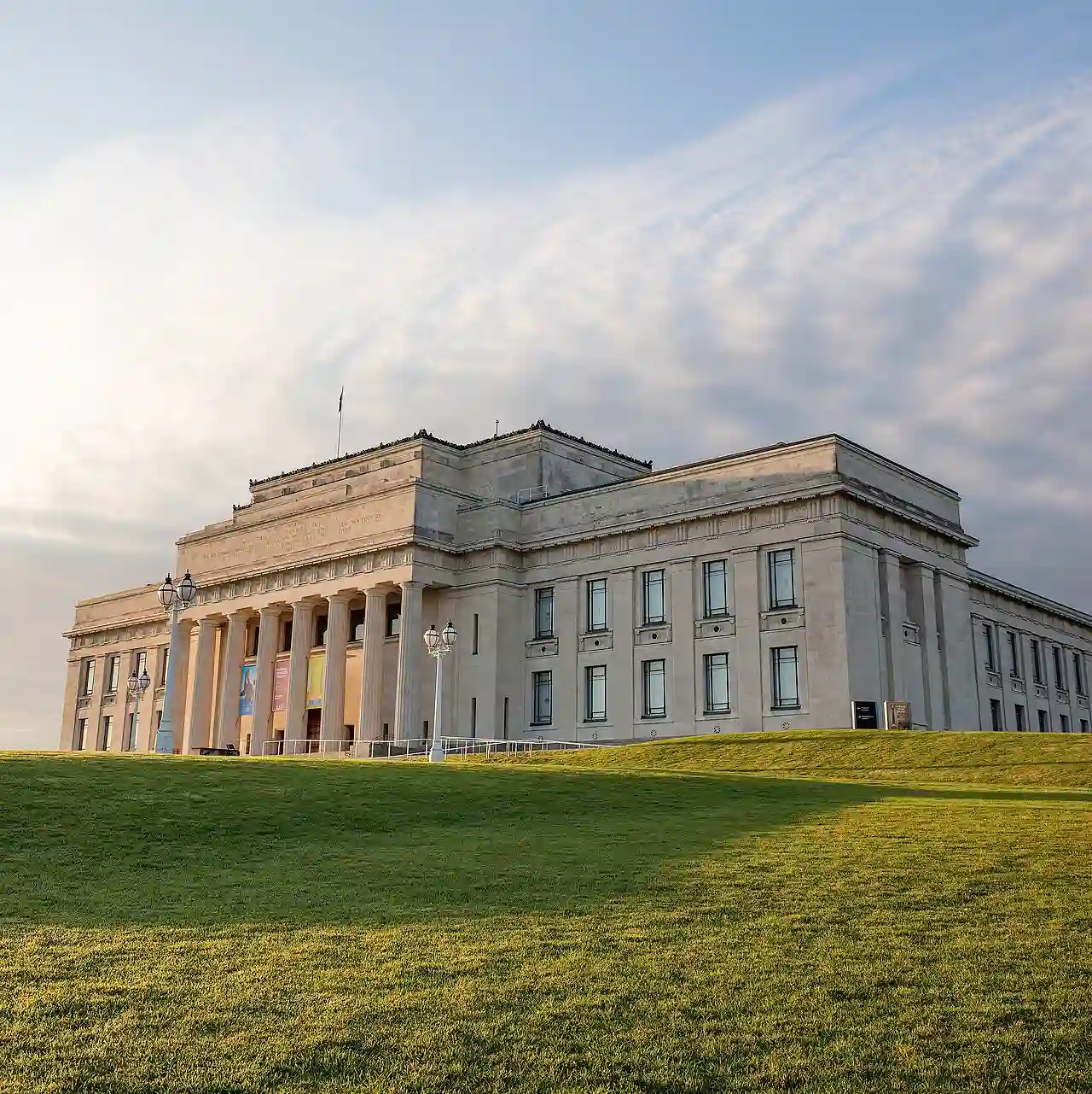 Auckland War Memorial Museum in 2021 (cropped square)