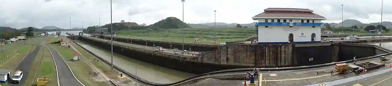 Panorama of Miraflores Locks - From Visitor's Center (02)