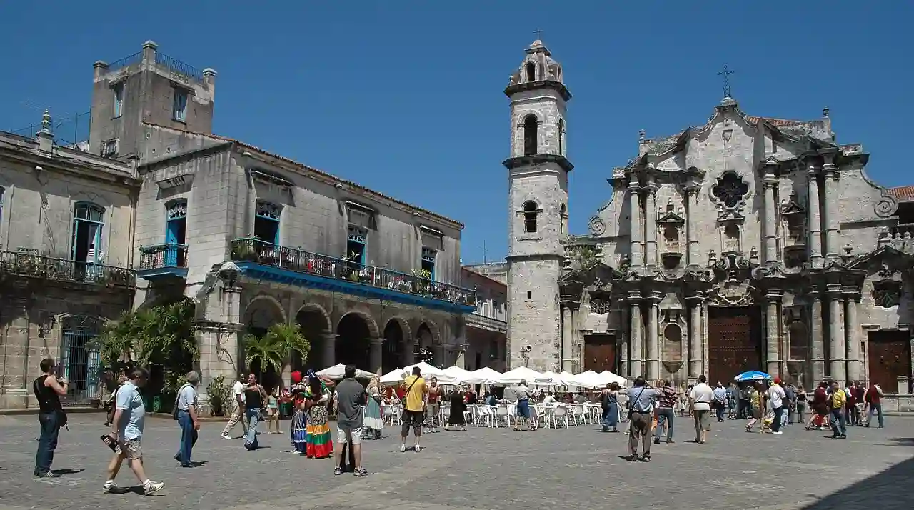 Plaza de la Catedral of Havana (Jan 2014)