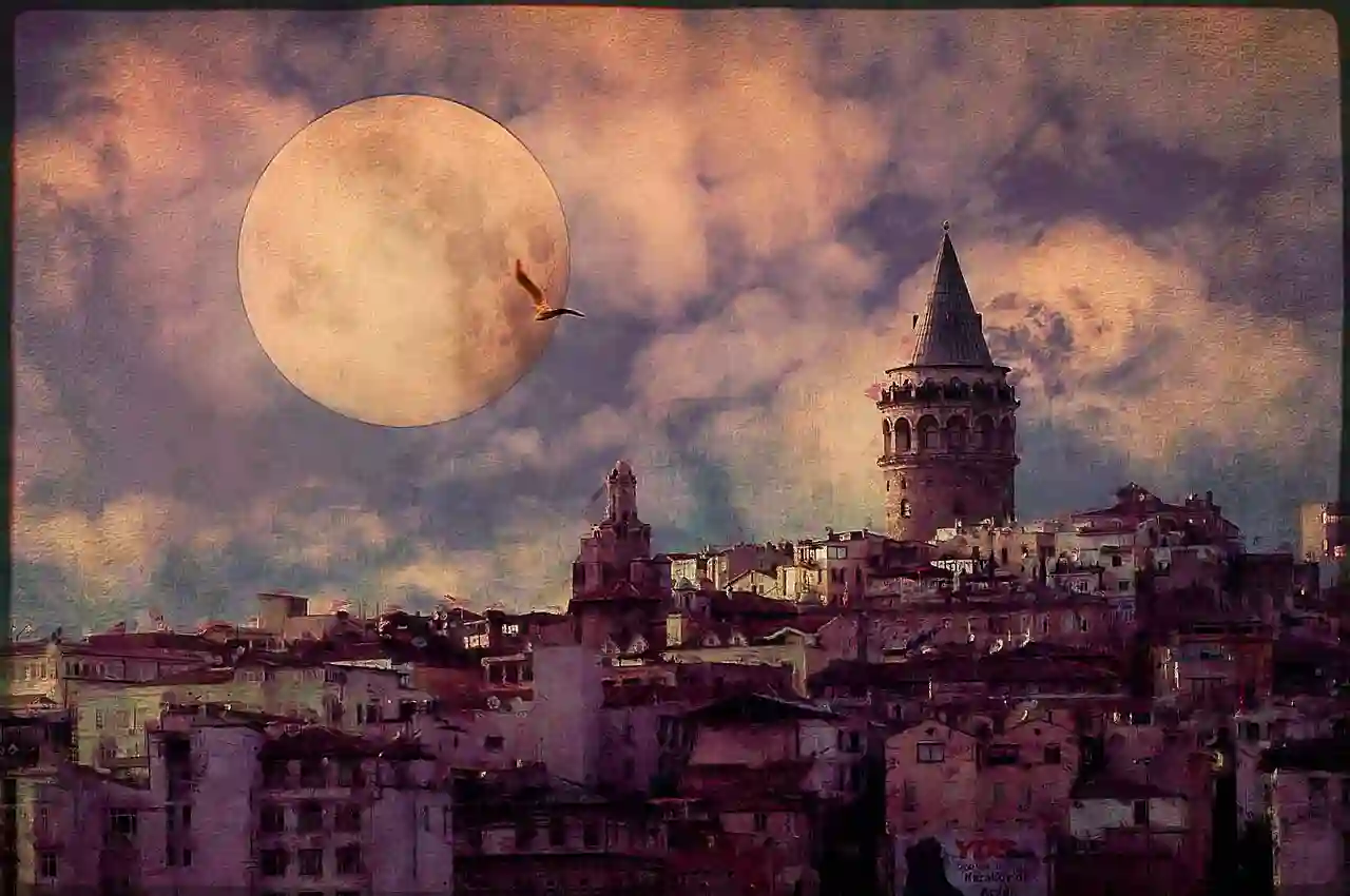 Galata Moon - Flickr - AjayGoel2011