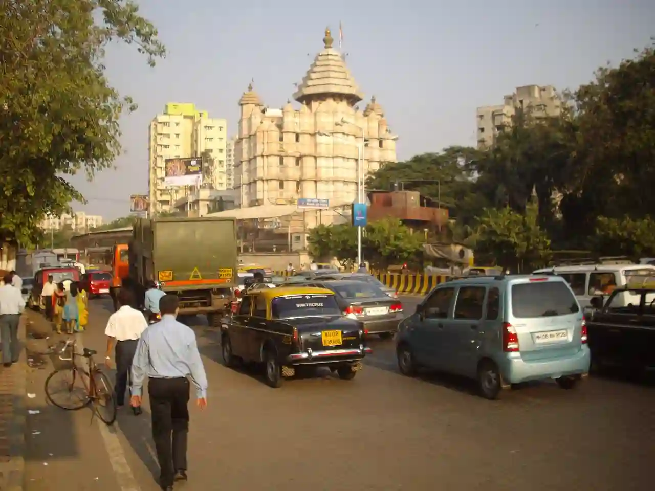 Siddhivinayak Temple (Wednesday 10-12-2008)