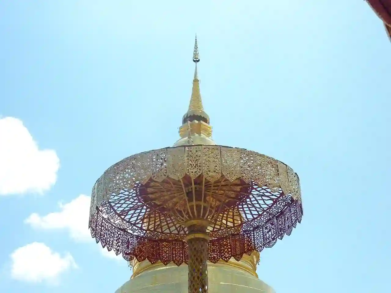 028 Golden Chedi and Parasol (9203633909)