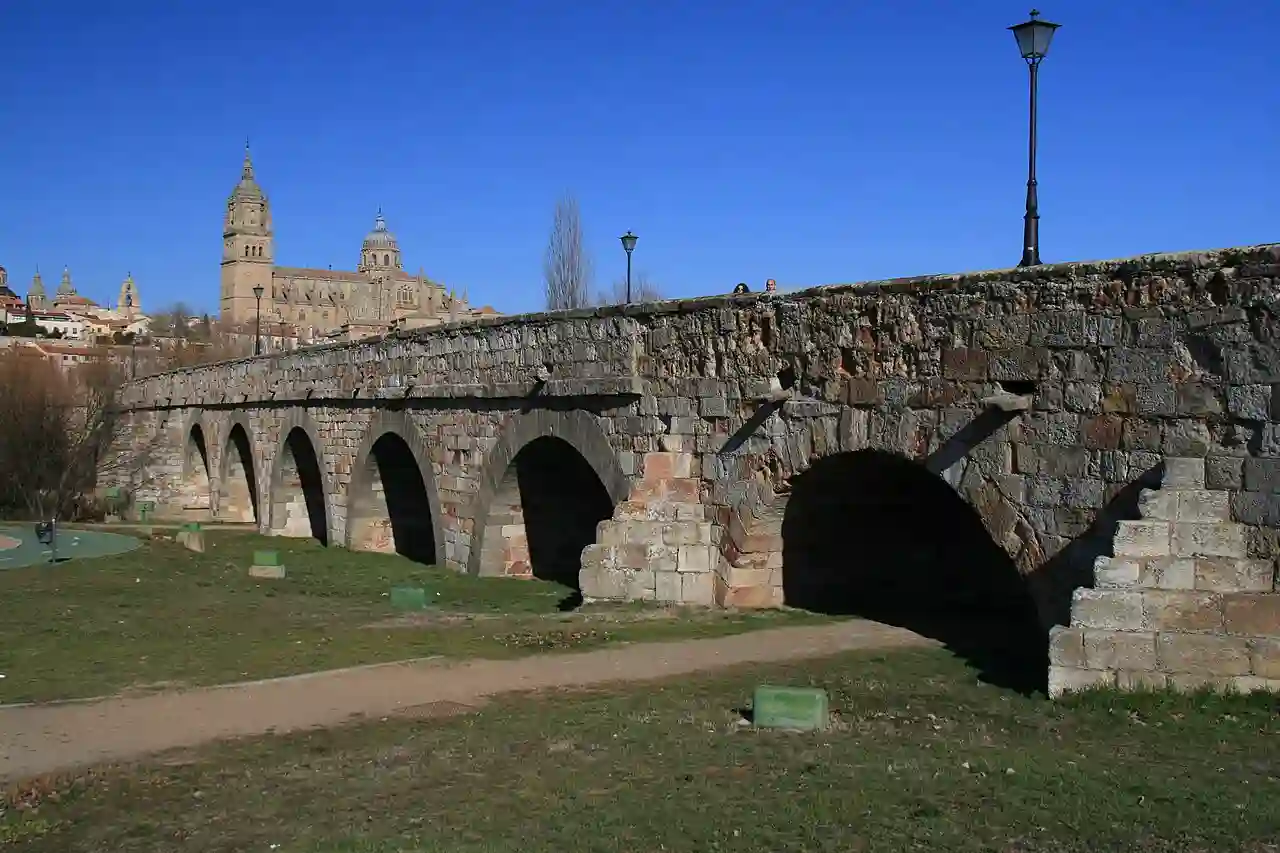 Lado nuevo (alejado) - Puente Romano