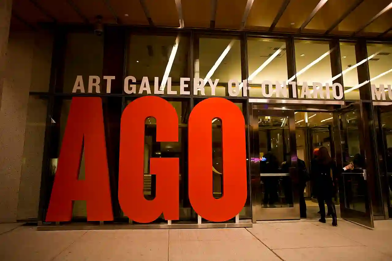 Art Gallery of Ontario entrance