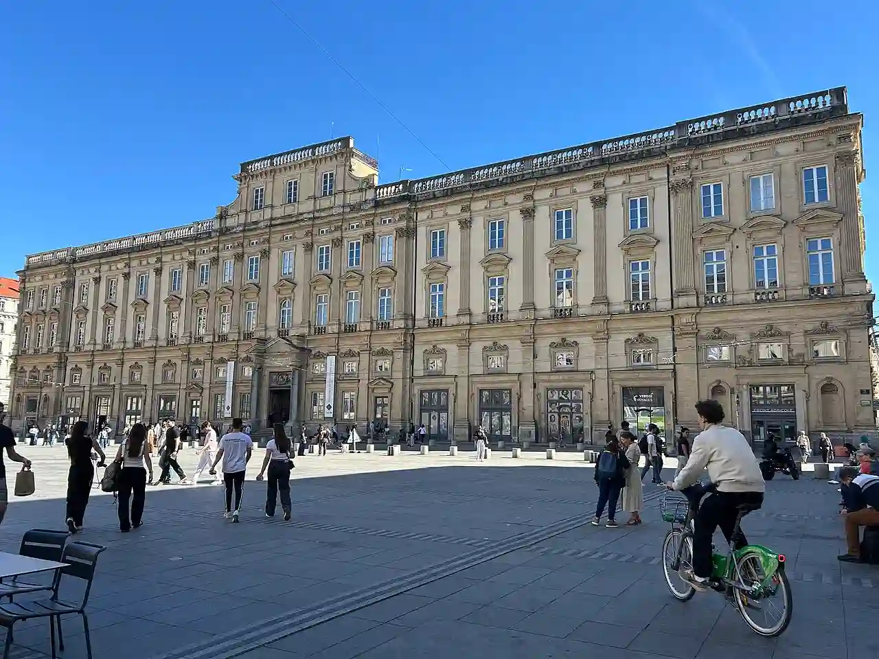 Avant du musée des Beaux-Arts (Lyon, 2026)