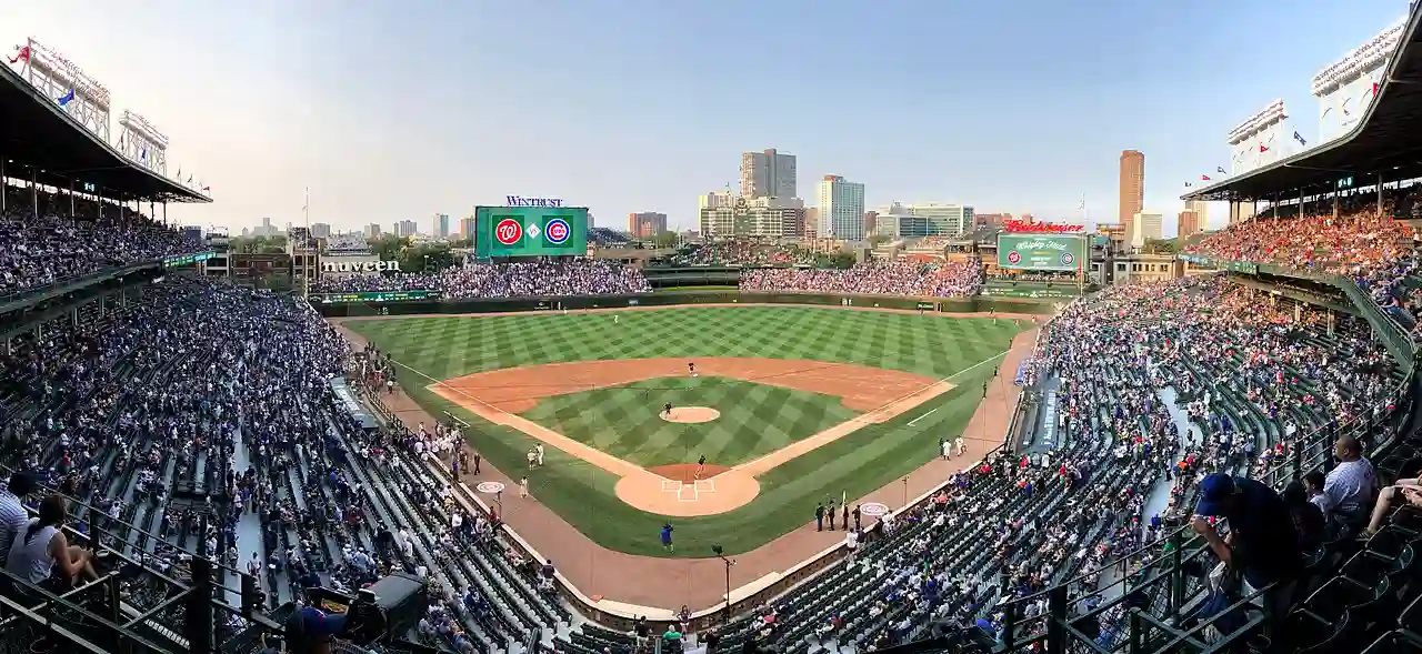 Wrigley Field 2018 - 42195054760