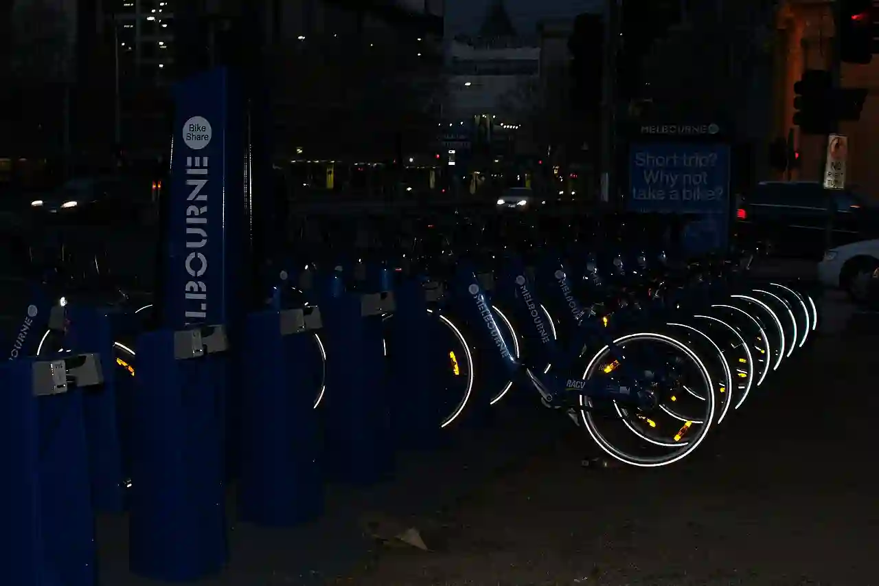 Grab a bike to see the city - panoramio