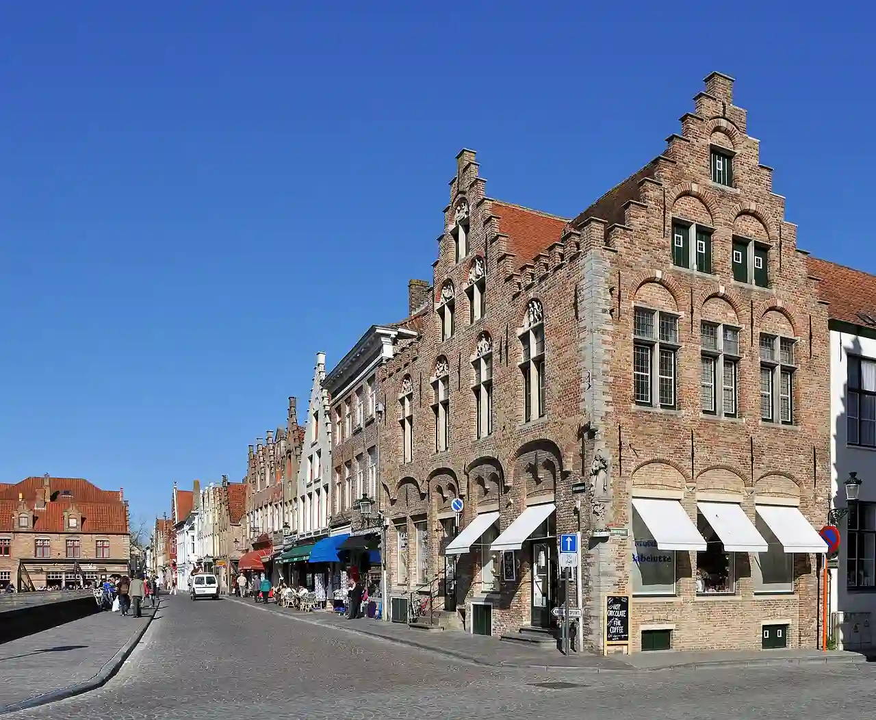 Brugge Rozenhoedkaai R02