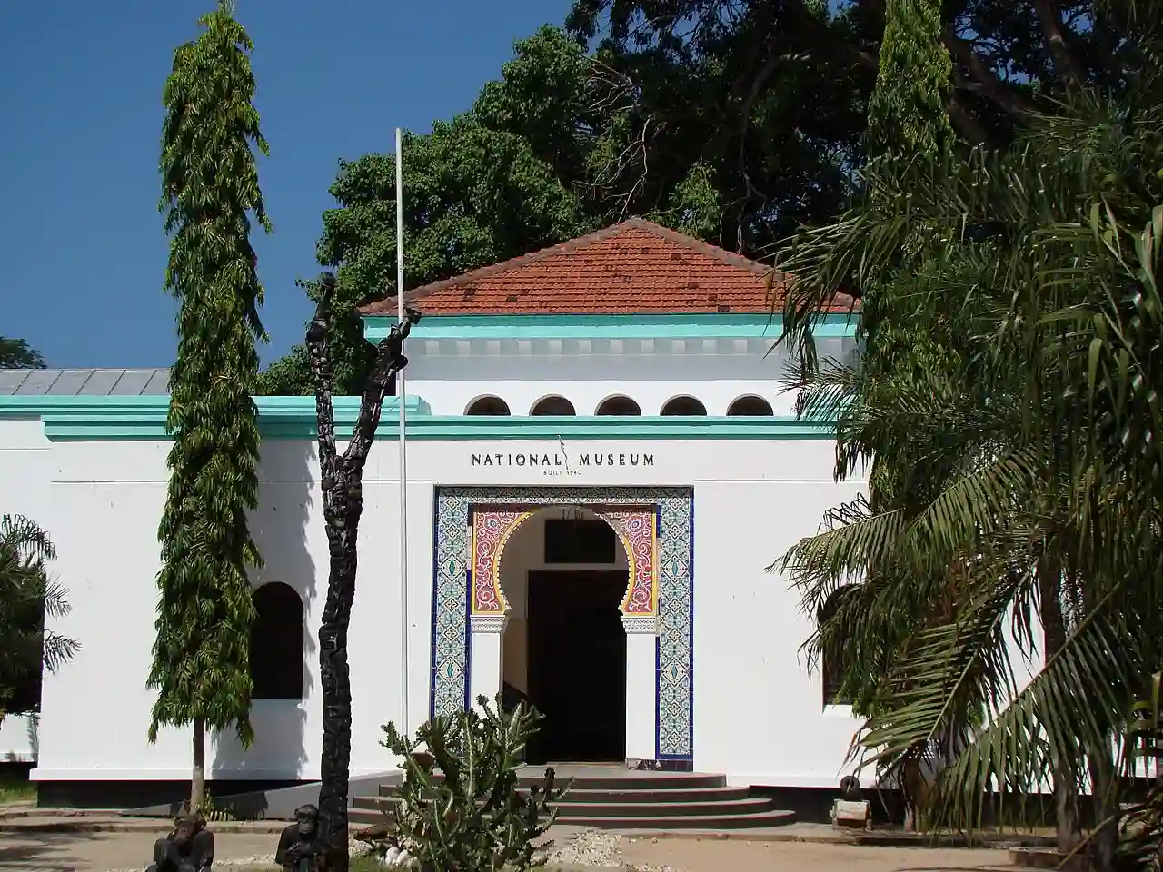 TZ DarEsSalaam National museum