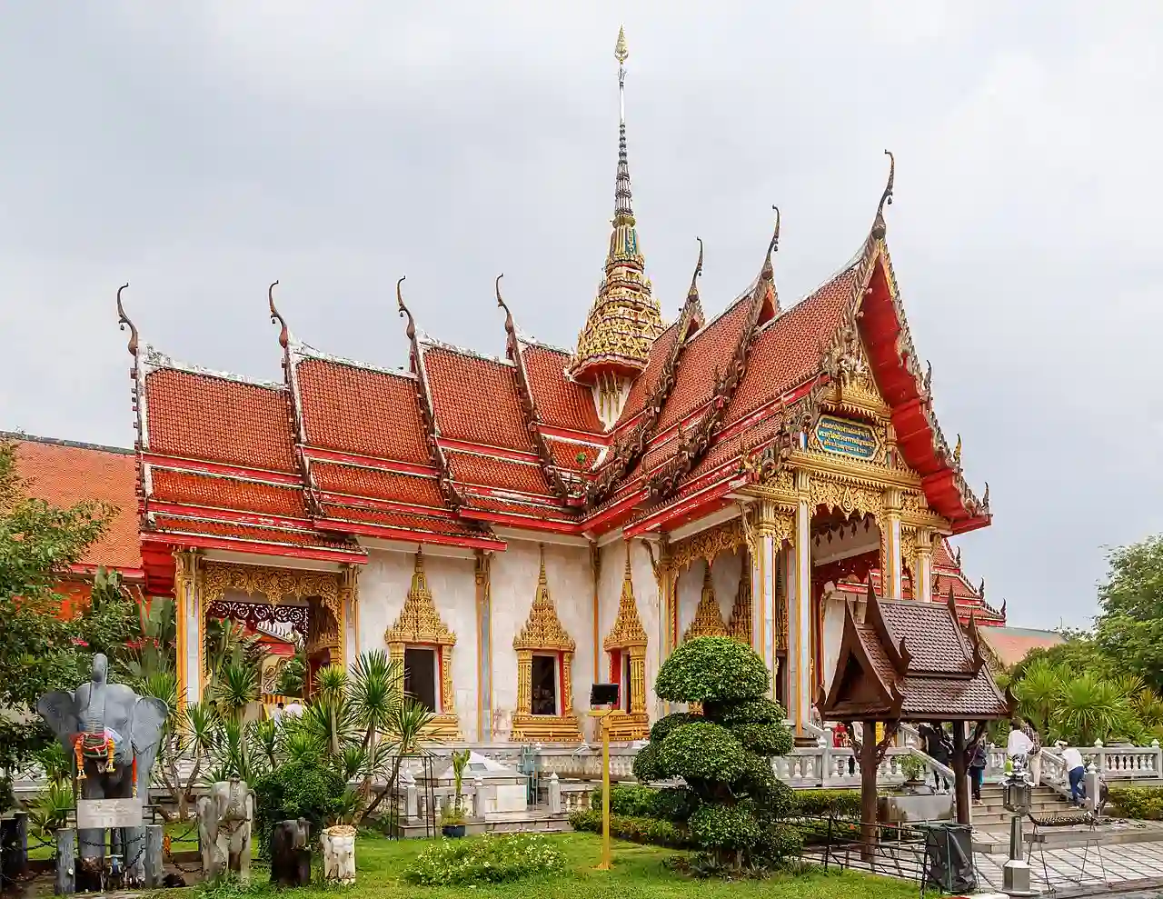 Phuket Thailand Wat-Chalong-01