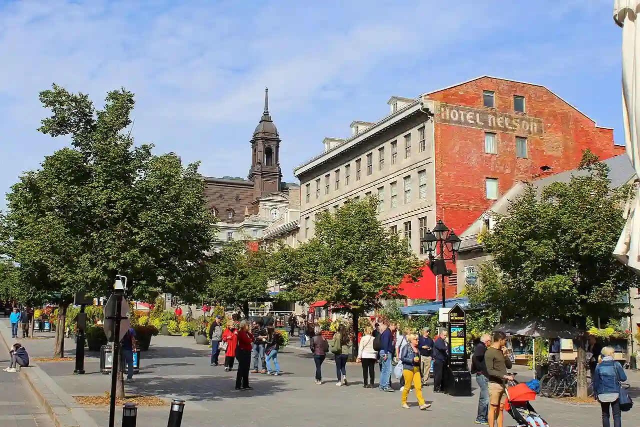 Place Jacques-Cartier, Vieux-Montréal, Montreal, Quebec (30068046525)