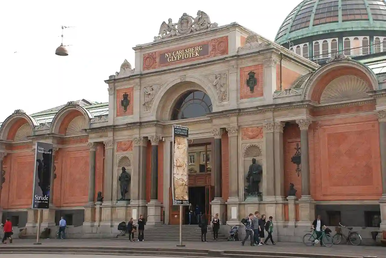 Main entrance, Ny Carlsberg Glyptotek