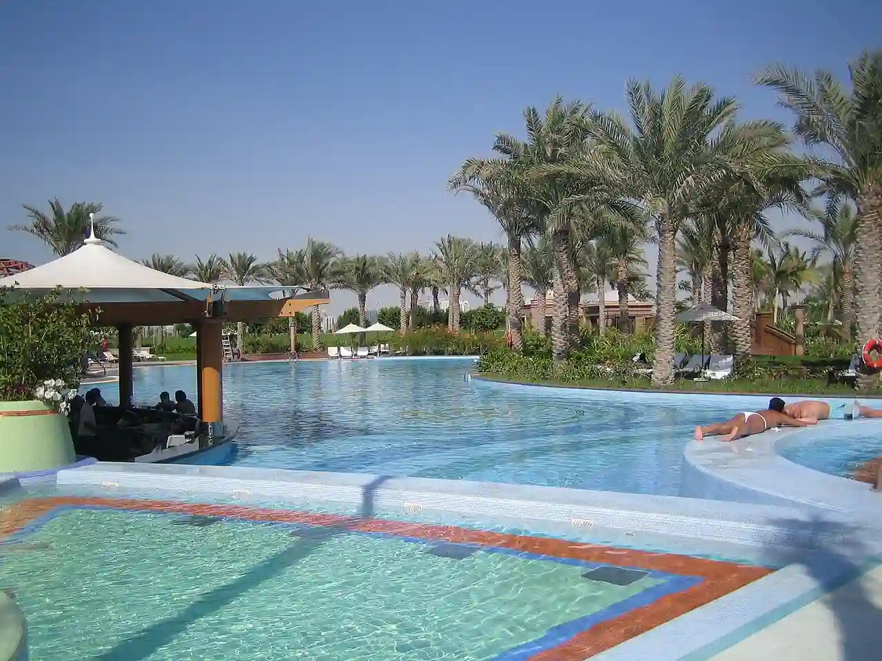 Outdoor swimmingpool of Emirate Palace Hotel
