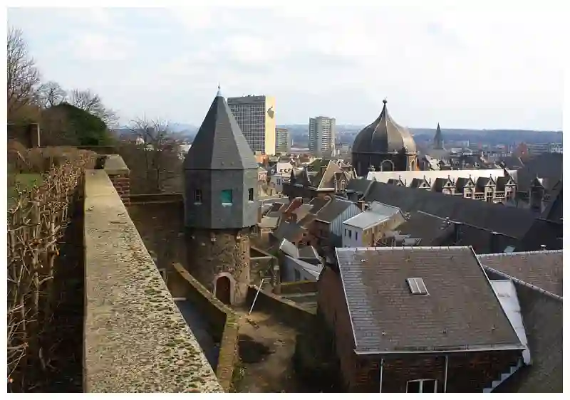 Vieux Joncs, Luik