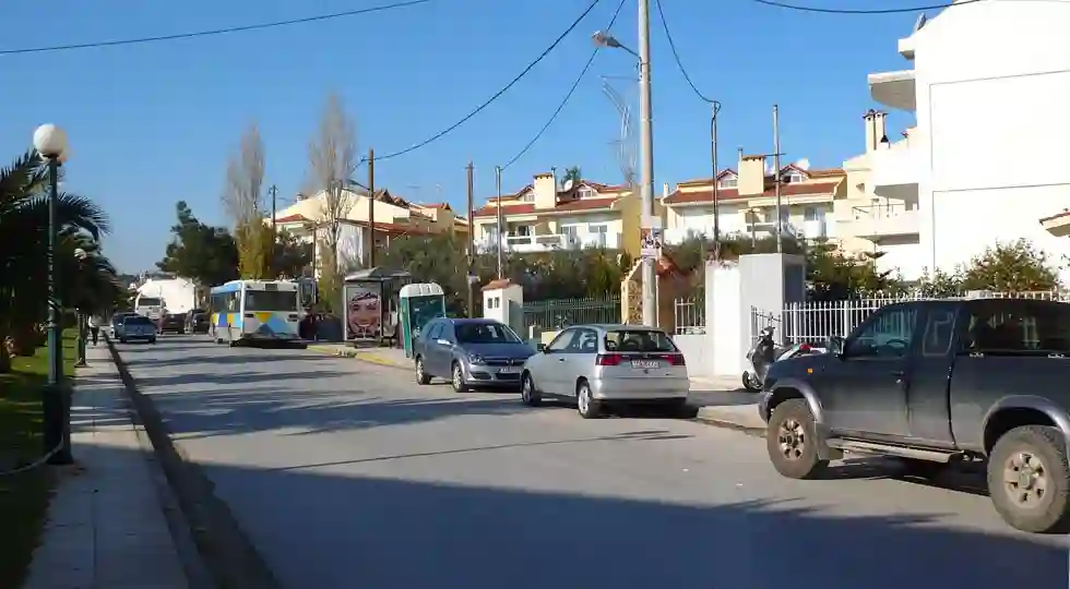 Ethnikis Antistaseos Street at Gerakas