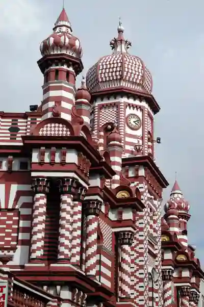 Jami-Ul-Alfar