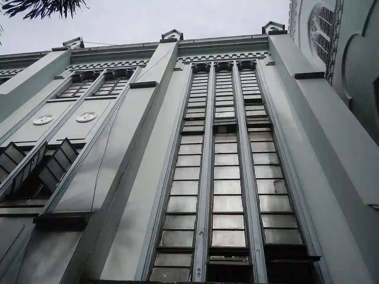 0152jfSan Sebastian Church Manila Weddingfvf 09