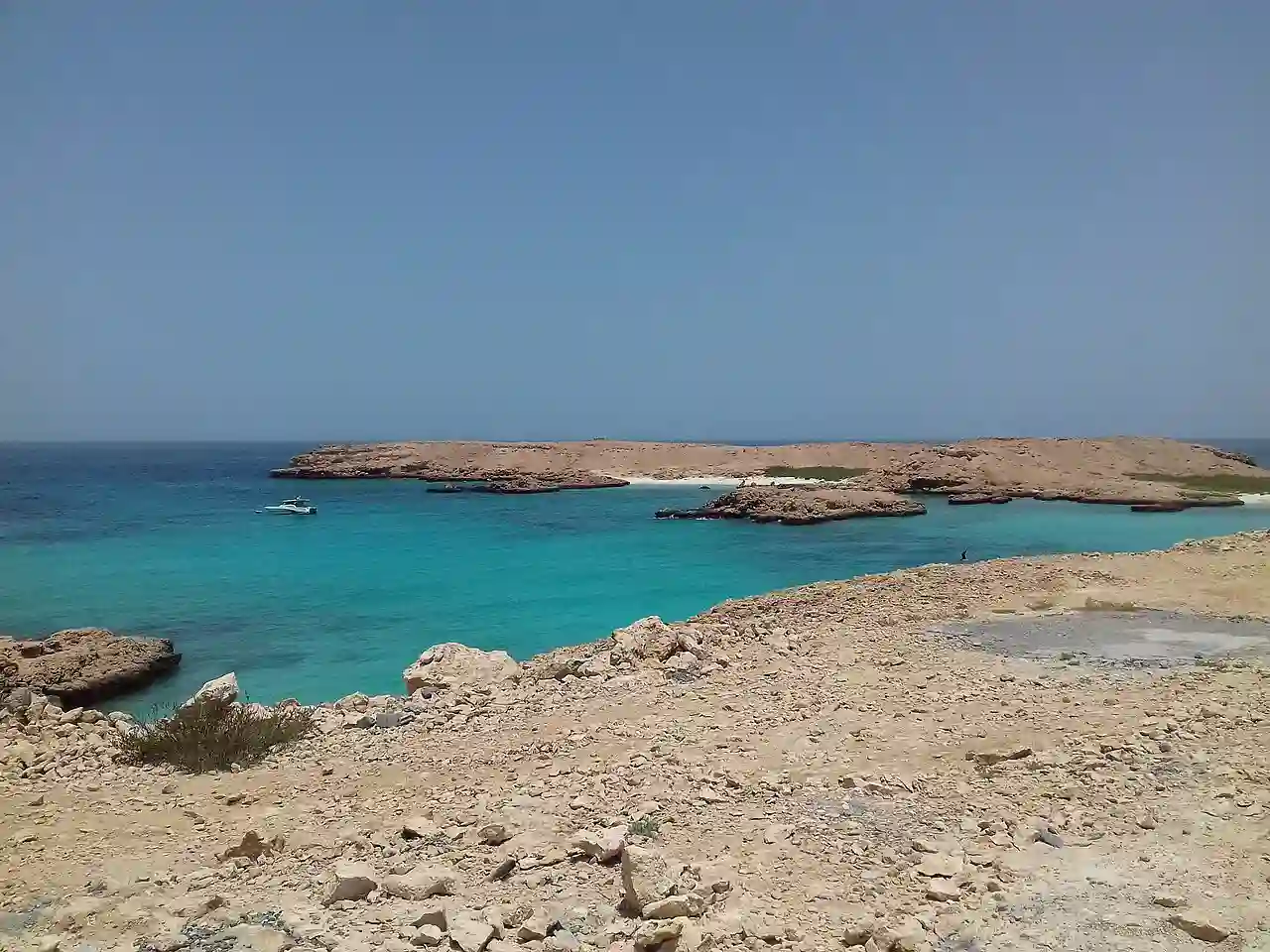 Dimaniyat Islands 5