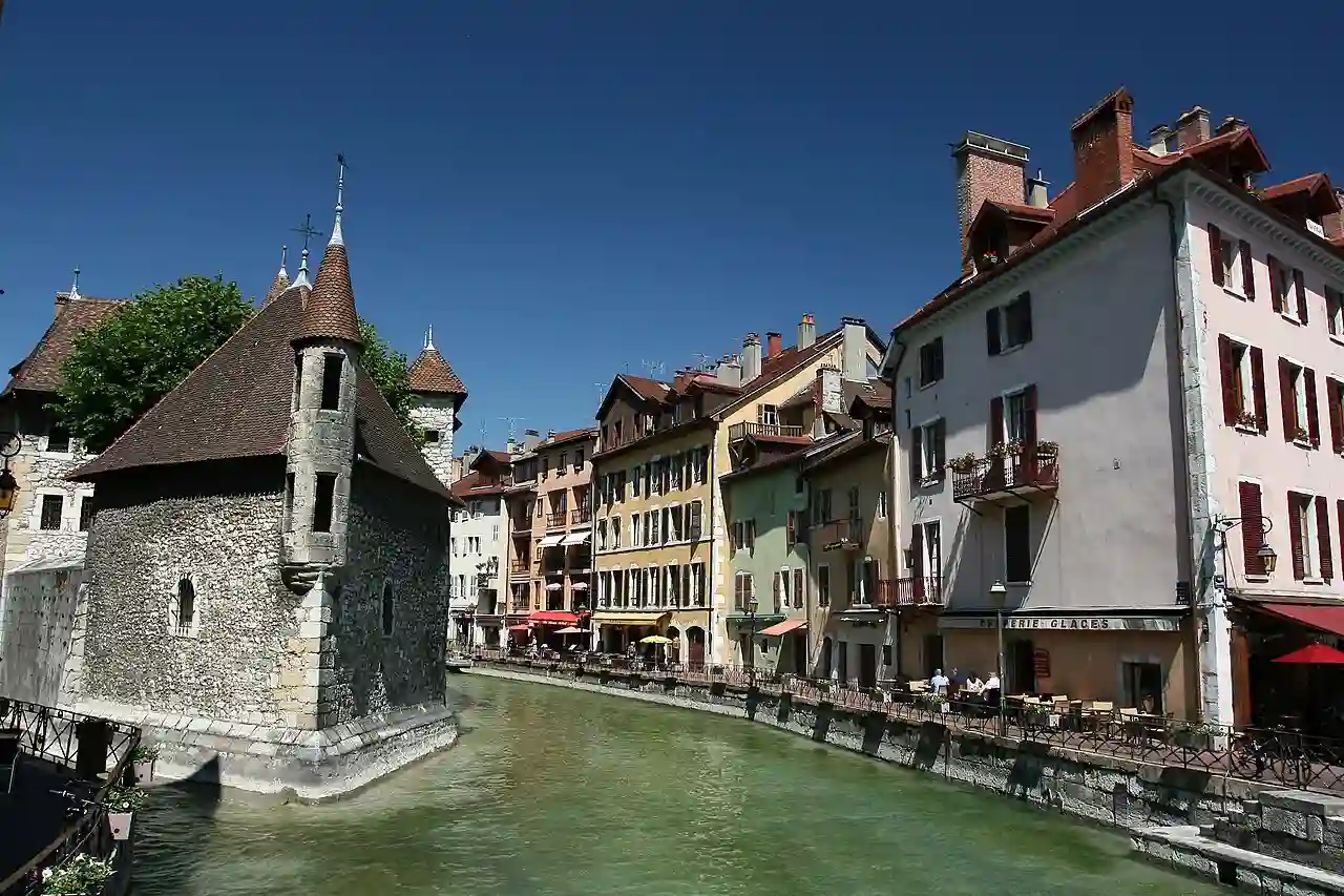 Annecy-palais2