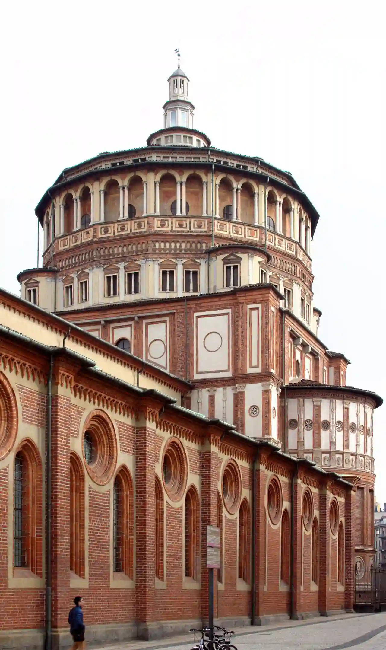 Side and dome - Santa Maria delle Grazie - Milan 2014