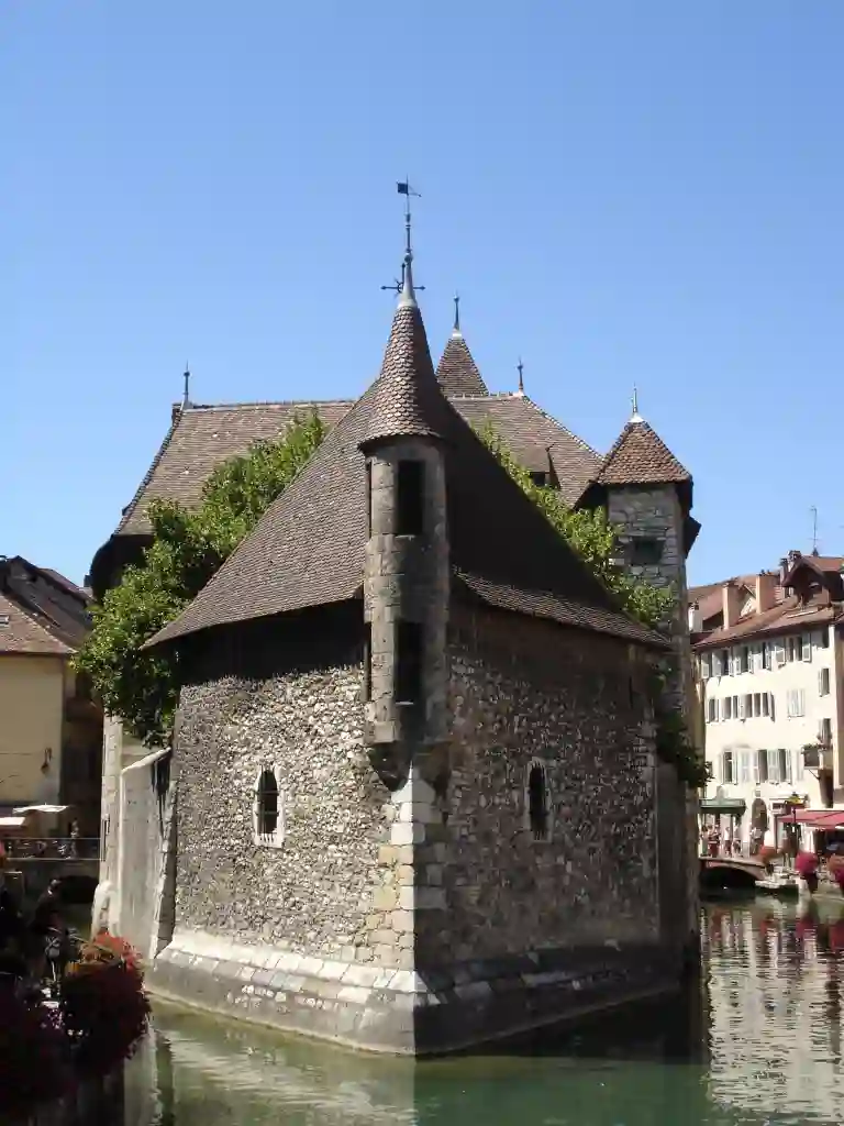 Palais de l'Isle Annecy (été 2005)