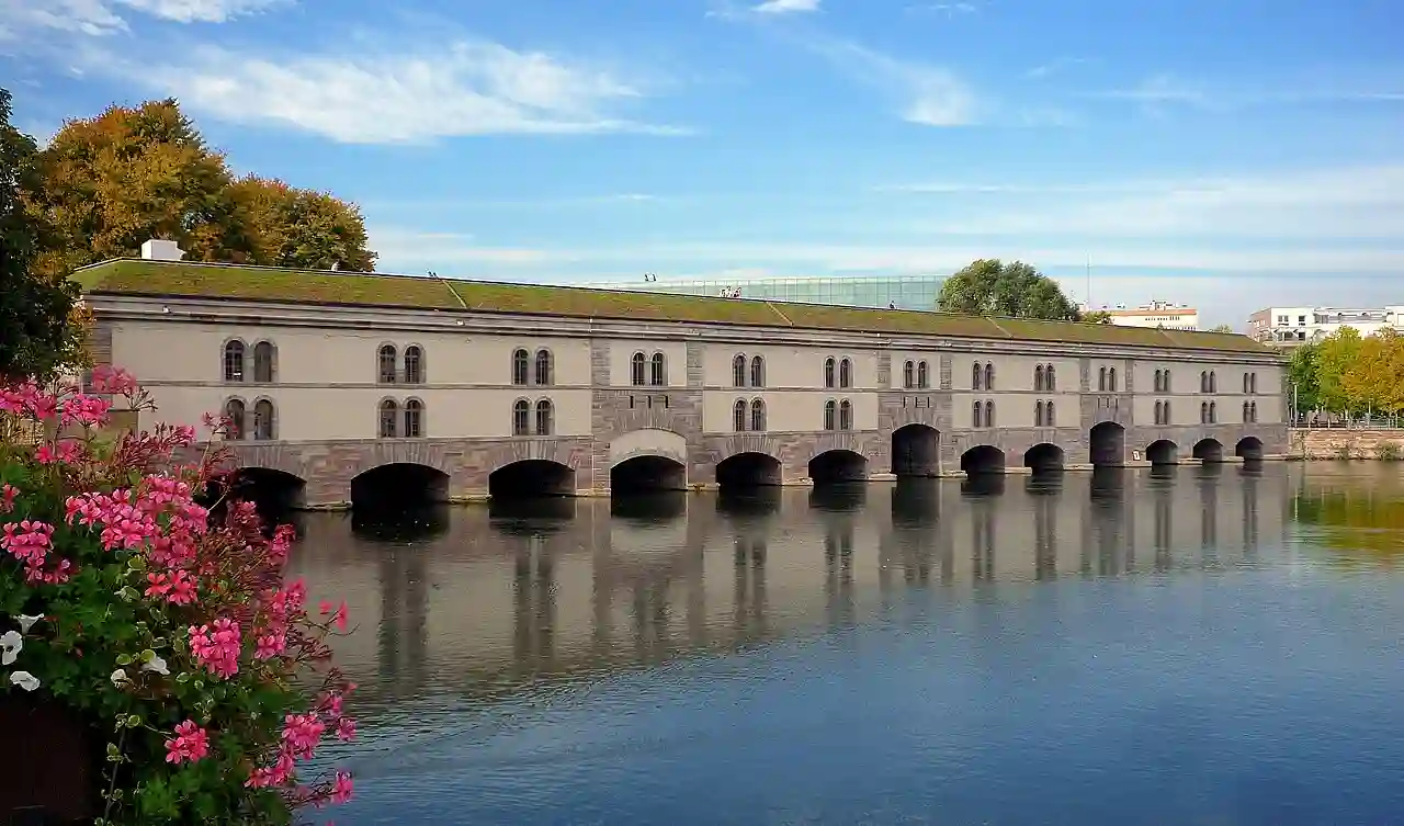 Strasbourg Barrage Vauban après restauration 2012-01