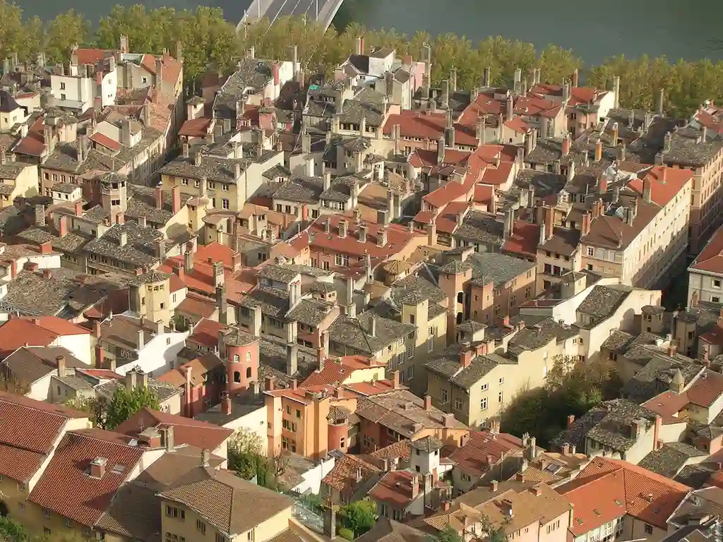 Vieuxlyon saintjean toits