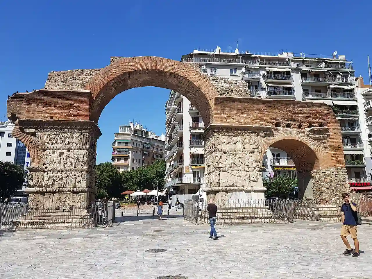 Arch of Galerius in September (3)