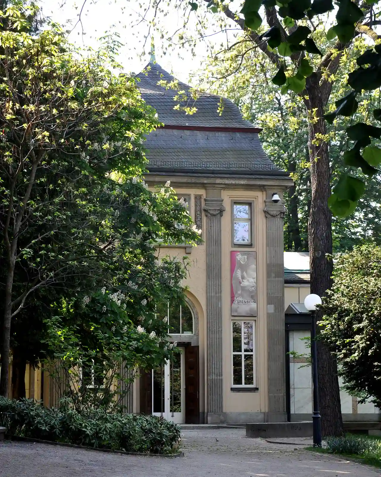 Liebieghaus Galerieflügel Haupteingang